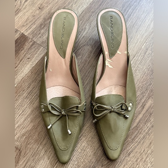 Vintage Bandolino Leather Green Heels with Bow tie Accent Made in Italy 6M